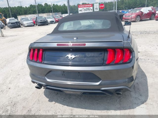1FATP8UH2J5133425 Ford Mustang Ecoboost Premium