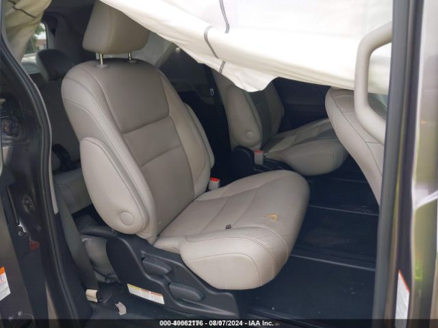 5TDDZ3DC8HS153621 Toyota Sienna Limited Premium 7 Passenger