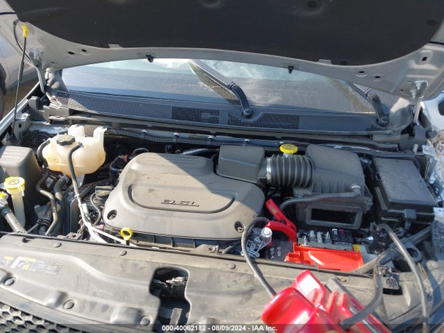2C4RC1CG1PR551812 Chrysler Voyager Lx