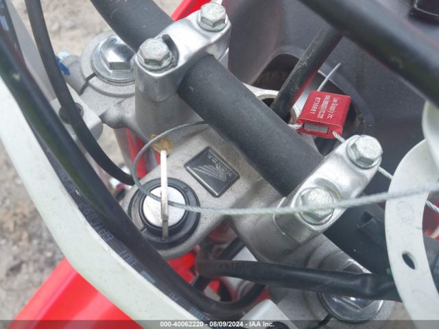 2018 HONDA CRF125 LALJE034XJ3000711 Photo 10