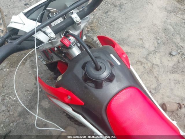 2018 HONDA CRF125 LALJE034XJ3000711 Photo 6