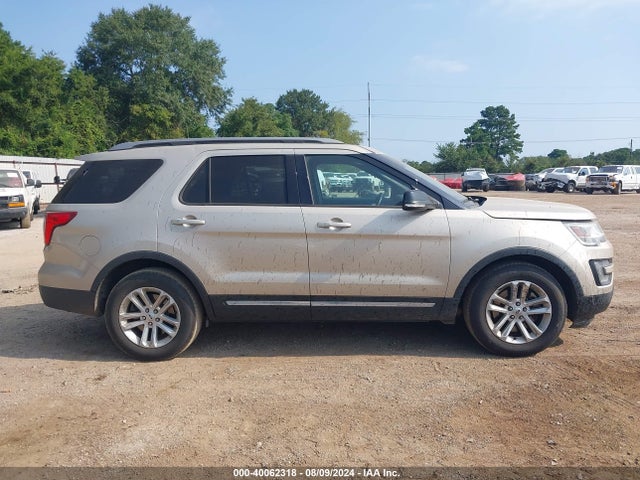 Ford EXPLORER XLT 2017 1FM5K7D81HGB07565 Image 13