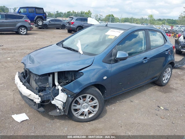 JM1DE1KZ1E0185980 Mazda Mazda2 Sport