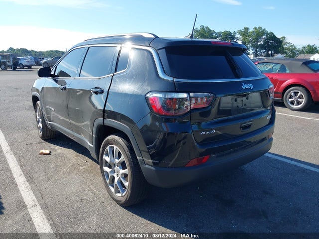 Jeep Compass Latitude Lux 4x4 2022 3C4NJDFB5NT181979 Image 3
