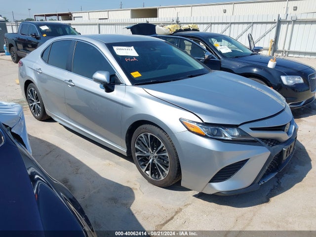 2018 4T1B11HKXJU086716 main image