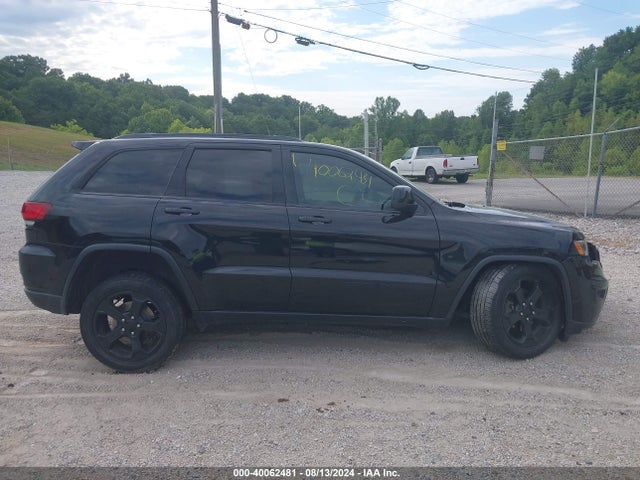 1C4RJFAG3JC484779 Jeep Grand Cherokee Upland 4x4