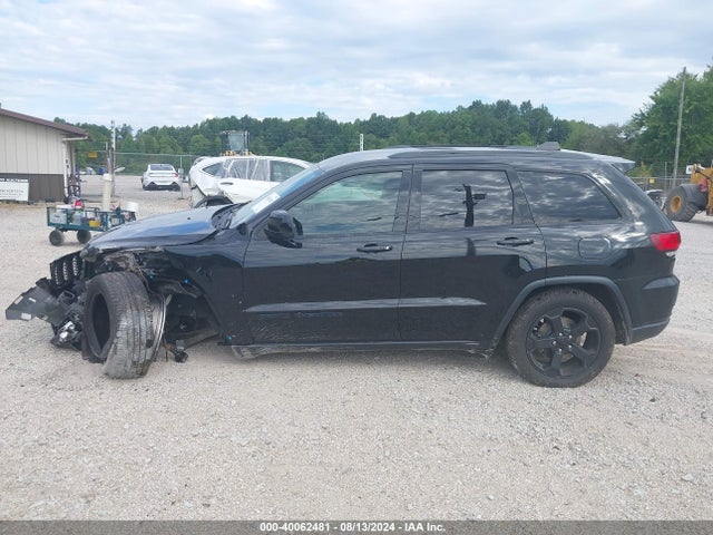 1C4RJFAG3JC484779 Jeep Grand Cherokee Upland 4x4