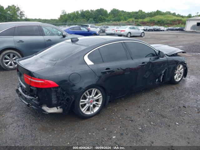SAJAD4BG8HA966971 Jaguar Xe 25t Premium