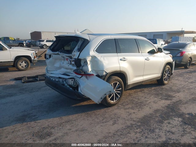 Toyota Highlander Xle 2019 5TDKZRFH1KS574591 Image 6