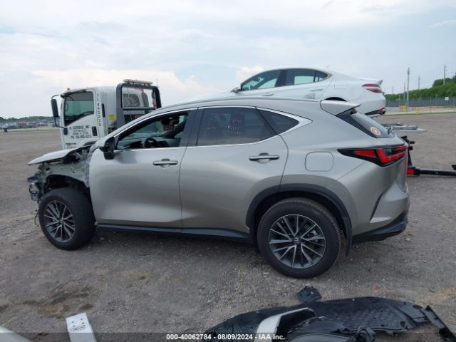 2T2ADCAZ5NC002536 Lexus NX 250