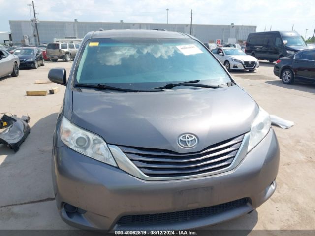 5TDKZ3DC9HS853087 Toyota Sienna Le 8 Passenger