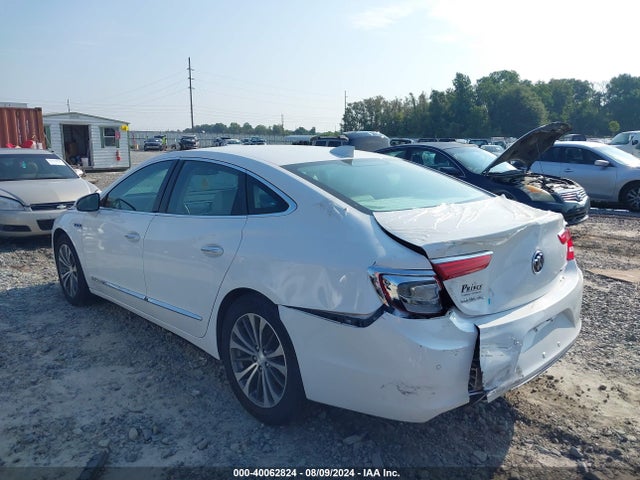 1G4ZN5SS8HU190618 Buick Lacrosse Preferred