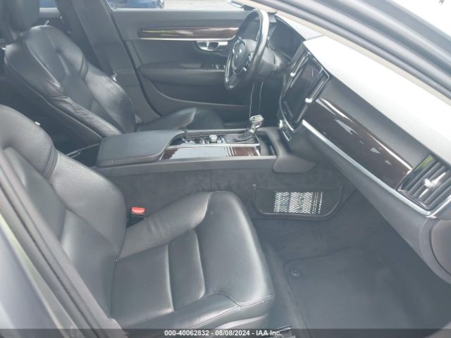 LVY982AK9JP008188 Volvo S90 T5 Momentum