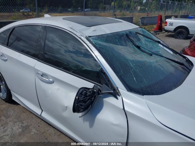 1HGCV2F95KA018895 Honda Accord Touring 2.0t