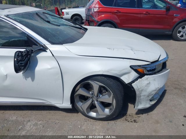1HGCV2F95KA018895 Honda Accord Touring 2.0t