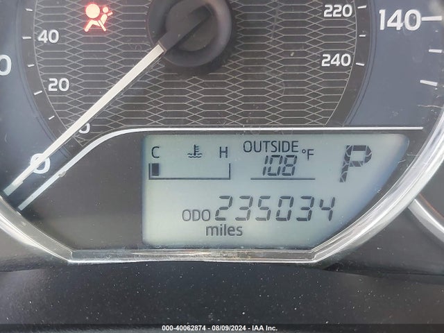 Toyota COROLLA LE 2016 5YFBURHE3GP455393 Image 16