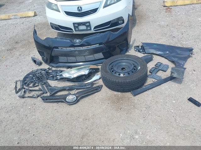 Toyota COROLLA LE 2016 5YFBURHE3GP455393 Image 12