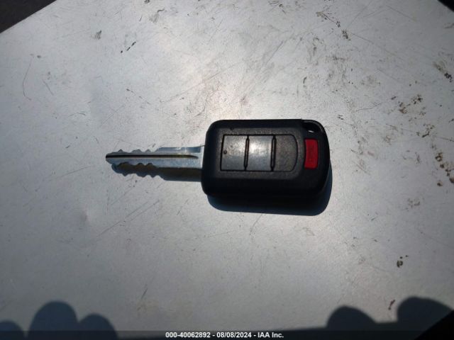 JA4AR3AU8KU010570 Mitsubishi Outlander Sport 2.0 Le