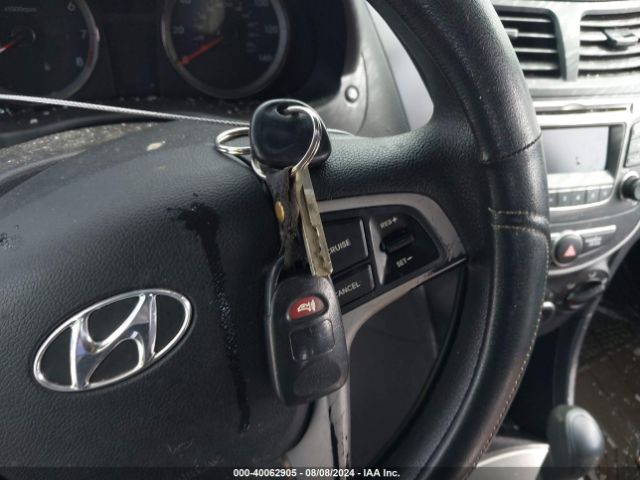 KMHCT5AE6GU273941 Hyundai ACCENT SE