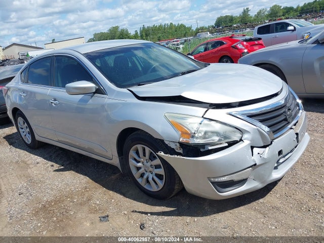 Nissan Altima 2.5 S 2015 1N4AL3AP2FC220004 Image 1