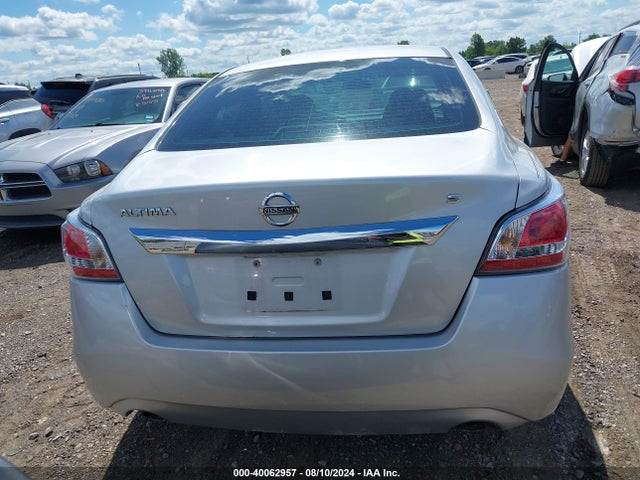 Nissan Altima 2.5 S 2015 1N4AL3AP2FC220004 Image 16