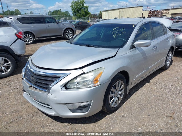 Nissan Altima 2.5 S 2015 1N4AL3AP2FC220004 Image 2