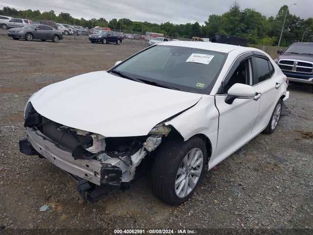 Toyota CAMRY LE 2020 4T1L11AK8LU921228 Image 2