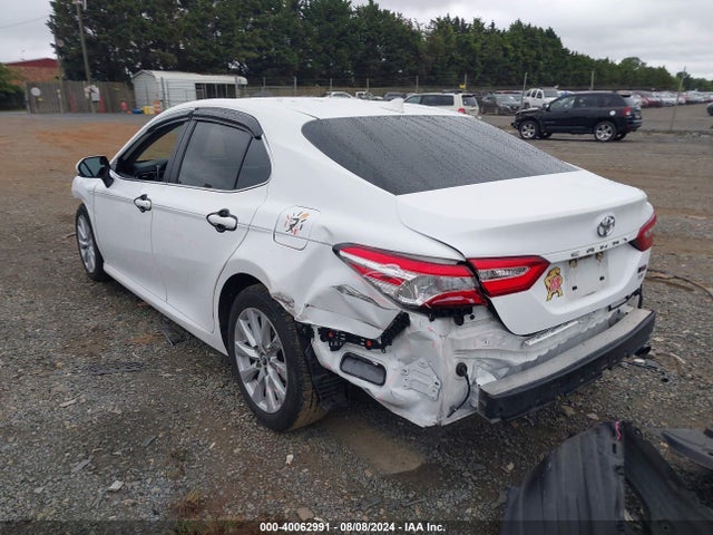 Toyota CAMRY LE 2020 4T1L11AK8LU921228 Image 3