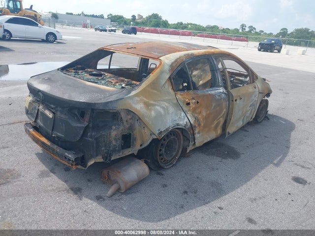 Toyota COROLLA LE 2021 JTDEPMAE5MJ127748 Image 4