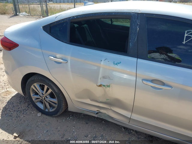 Hyundai ELANTRA SEL 2018 KMHD84LF7JU504326 Image 16