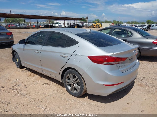 Hyundai ELANTRA SEL 2018 KMHD84LF7JU504326 Image 3