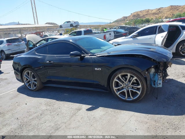 Ford Mustang Gt Premium 2018 1FA6P8CF9J5104873 Image 13