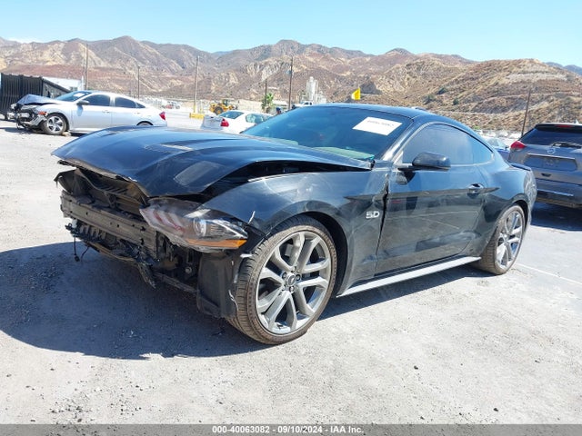 Ford Mustang Gt Premium 2018 1FA6P8CF9J5104873 Image 2