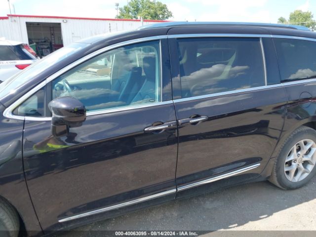 2C4RC1EG5HR653502 Chrysler Pacifica Touring L Plus