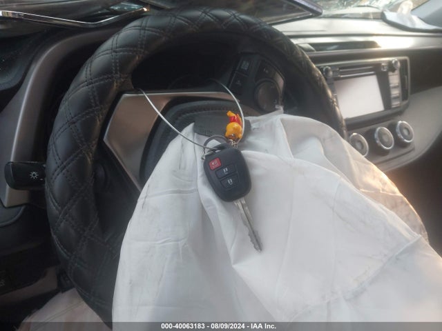 Toyota RAV4 LE 2018 2T3ZFREVXJW497702 Image 11
