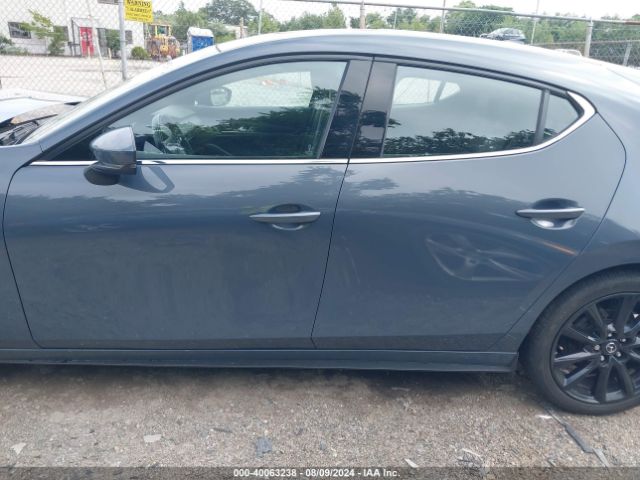 JM1BPAML9M1317211 Mazda Mazda3 Premium