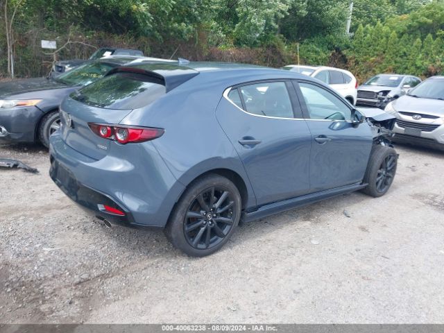 JM1BPAML9M1317211 Mazda Mazda3 Premium