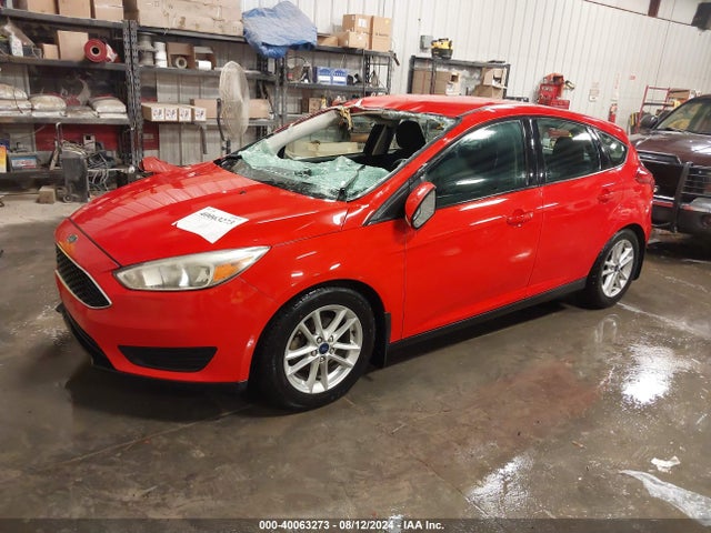 Ford FOCUS SE 2016 1FADP3K26GL379453 Image 2