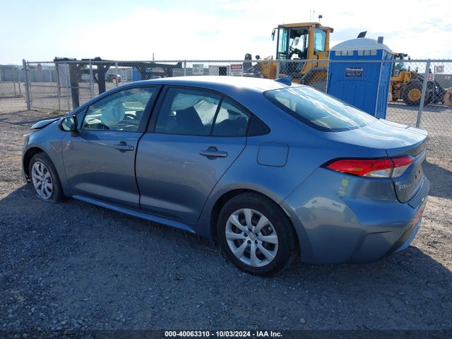 Toyota COROLLA LE 2021 JTDEPMAE7MJ130344 Image 3