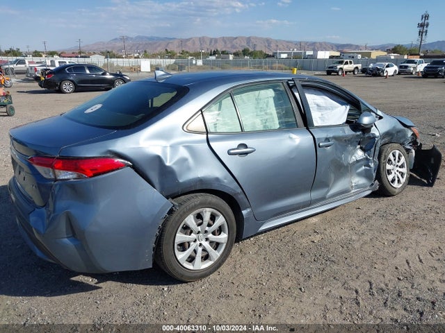 Toyota COROLLA LE 2021 JTDEPMAE7MJ130344 Image 4