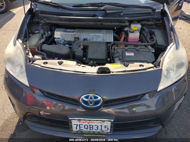 JTDKN3DU5E1749340 Toyota Prius Three