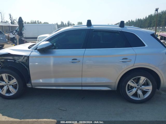 WA1BNAFY0K2056857 Audi Q5 45 Premium