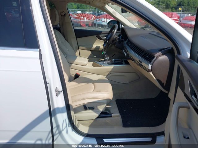 WA1LHAF70KD015250 Audi Q7 45 Premium/45 Se Premium