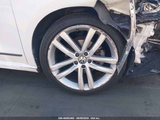 1VWDT7A3XHC083387 Volkswagen Passat 1.8t R-line