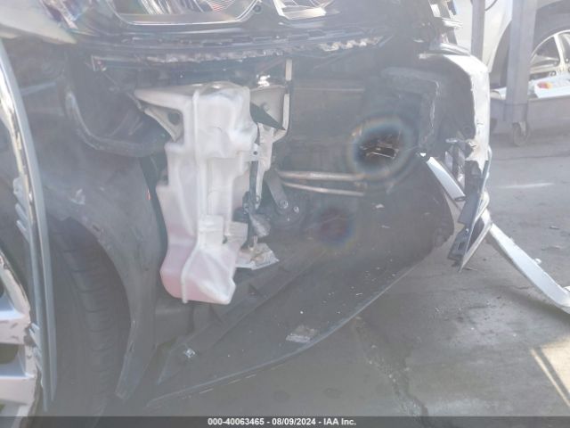 1VWDT7A3XHC083387 Volkswagen Passat 1.8t R-line
