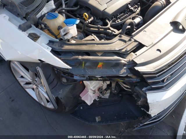 1VWDT7A3XHC083387 Volkswagen Passat 1.8t R-line