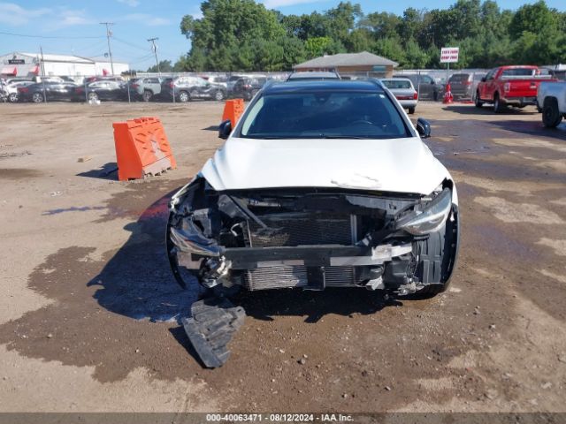 SJKCH5CR2HA029368 Infiniti Qx30 Premium