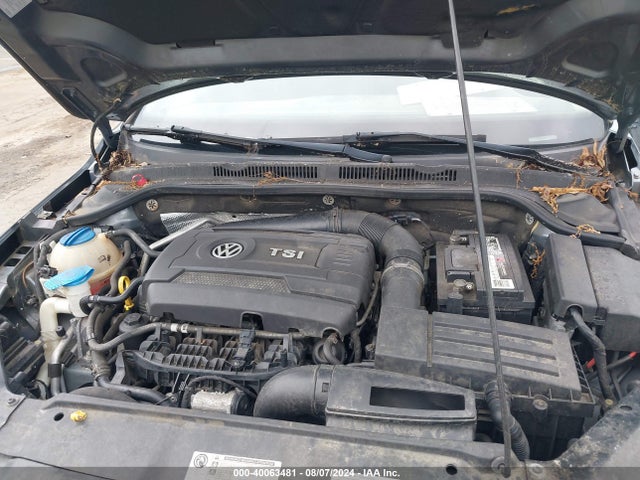 3VWD17AJ8FM270921 Volkswagen Jetta 1.8t Se