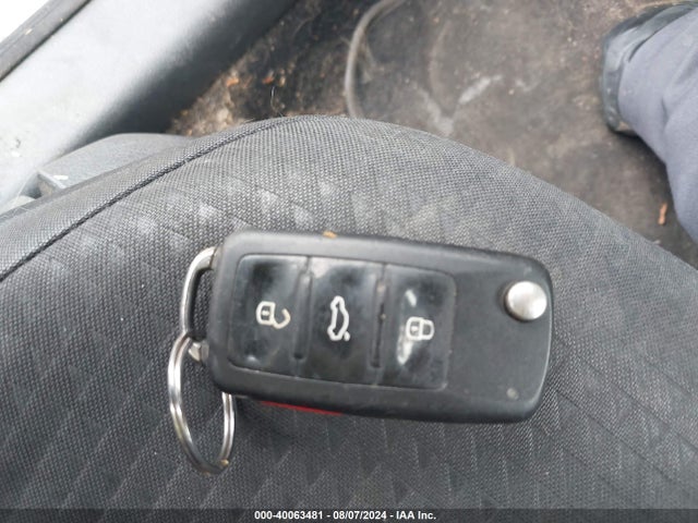 3VWD17AJ8FM270921 Volkswagen Jetta 1.8t Se