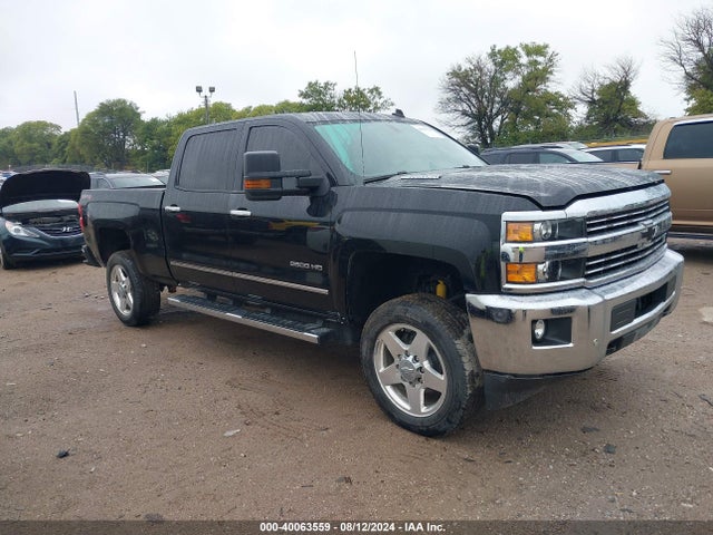 2015 1GC1KWE88FF135152 main image